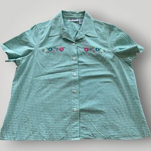 Blair Women's M Green White Checked Floral Embroidery Button Up Shirt